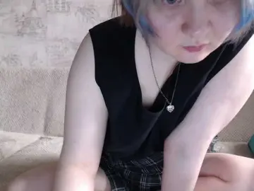 Bonnie-Petite  live sex cam