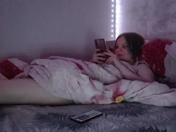 Bonnie-Petite  live sex cam