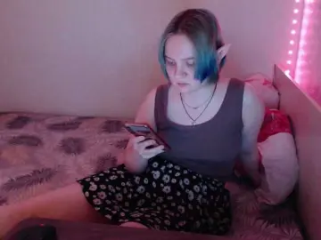 Bonnie-Petite  live sex cam