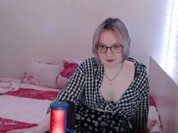 Bonnie-Petite  live sex cam