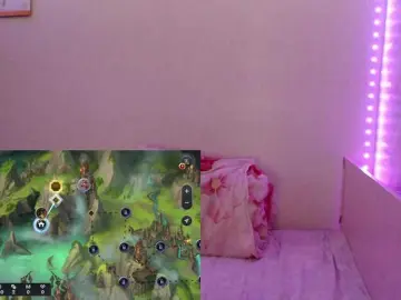 Bonnie-Petite  live sex cam