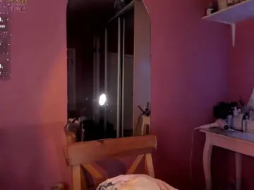 CarolineLovers  live sex cam