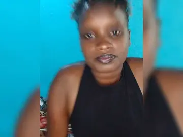 Cutesilence  live sex cam