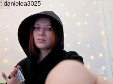 Danielea  live sex cam