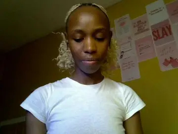 LittleMisscharming  live sex cam