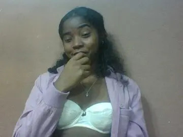 Luciah1  live sex cam