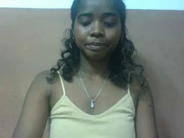 Luciah1  live sex cam