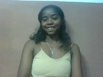 Luciah1  live sex cam