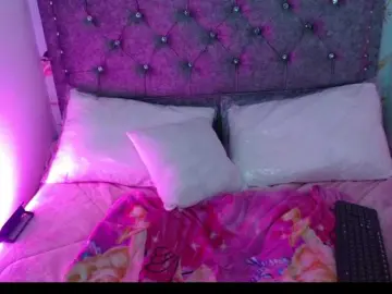 Queen-Rosee  live sex cam