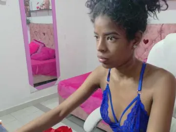 Thianahorny  live sex cam