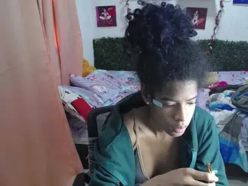 Thianahorny  live sex cam