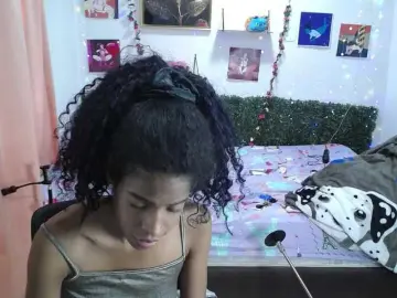 Thianahorny  live sex cam