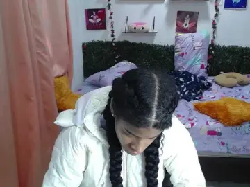 Thianahorny  live sex cam