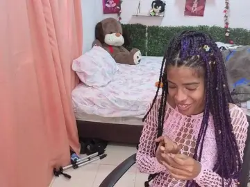 Thianahorny  live sex cam