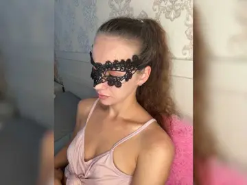 U-Moni  live sex cam