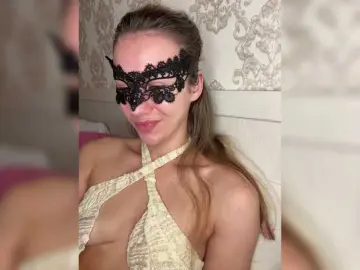 U-Moni  live sex cam