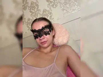 U-Moni  live sex cam