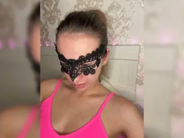 U-Moni  live sex cam
