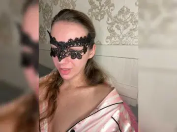 U-Moni  live sex cam