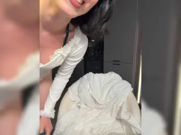 Alllyaaa  live sex cam