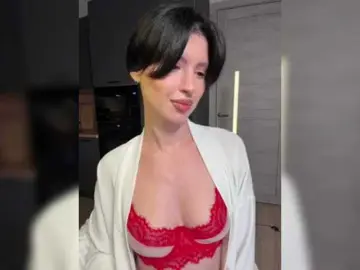 Alllyaaa  live sex cam