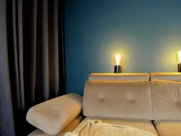 Maddybloomx  live sex cam