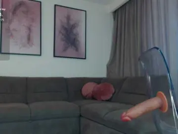 Reinakylie  live sex cam