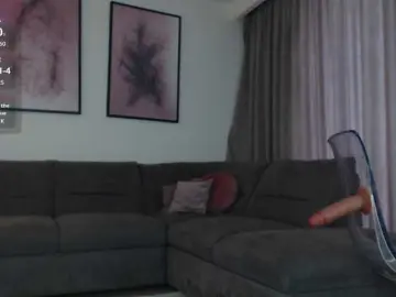 Reinakylie  live sex cam