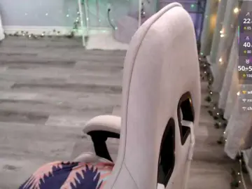 Bellastarrr84  live sex cam