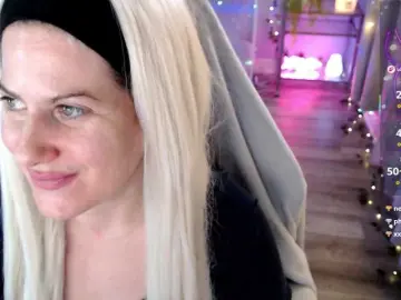 Bellastarrr84  live sex cam