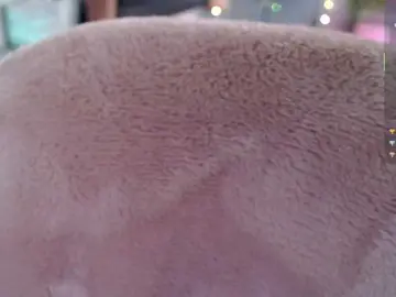 Bellastarrr84  live sex cam