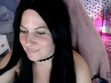 Bellastarrr84  live sex cam