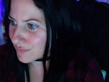 Bellastarrr84  live sex cam