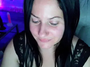 Bellastarrr84  live sex cam