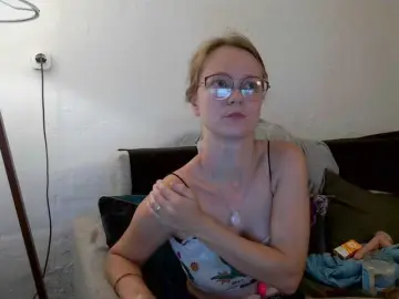 LeniFuchs  live sex cam