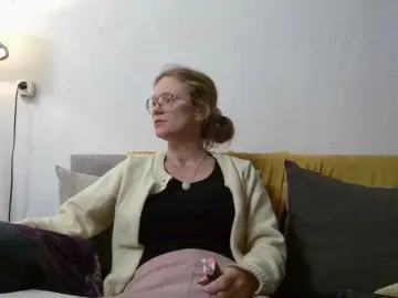 LeniFuchs  live sex cam