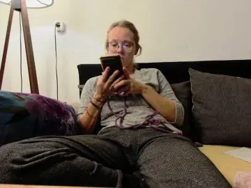 LeniFuchs  live sex cam