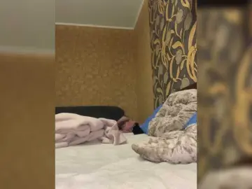 LouiseJenkin  live sex cam