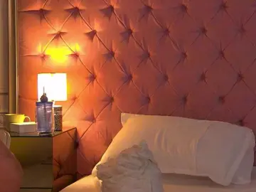 SarahVellmont  live sex cam