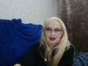 SweetyOLinda  live sex cam