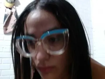 Crystalstonee1  live sex cam