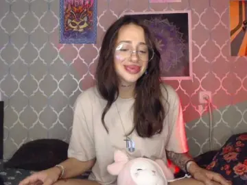 Uwu-Monica  live sex cam