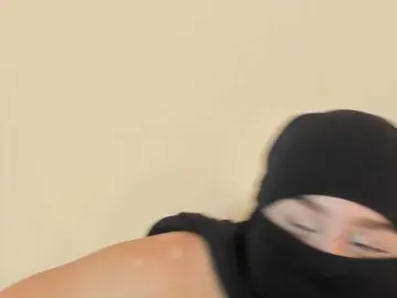 Zharaa-  live sex cam