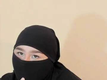 Zharaa-  live sex cam