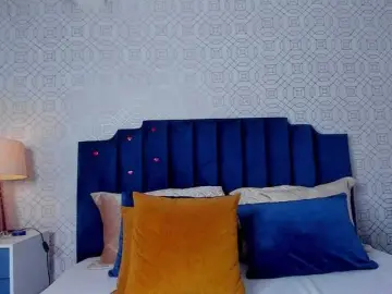AshleyThompson  live sex cam