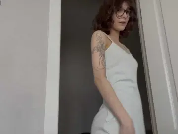 DarlenaBoothman  live sex cam