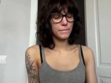 DarlenaBoothman  live sex cam