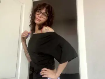 DarlenaBoothman  live sex cam
