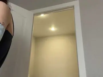 DarlenaBoothman  live sex cam