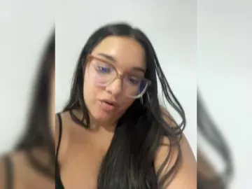 LeahBeck  live sex cam